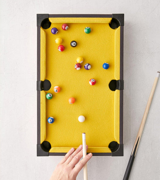 Mini billard de table jaune  L'expressionist