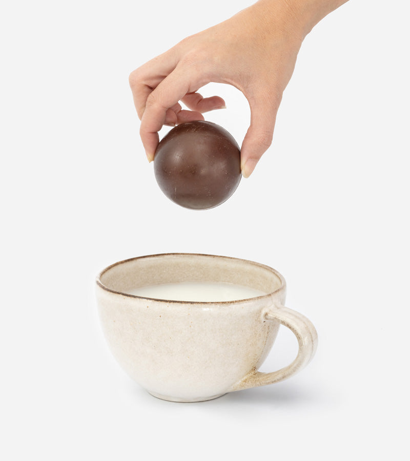 Coffret 3 bombes au chocolat au lait pour chocolat chaud avec marshmallows  - boule au chocolat à faire fondre pour découvrir des guimauves :  : Epicerie