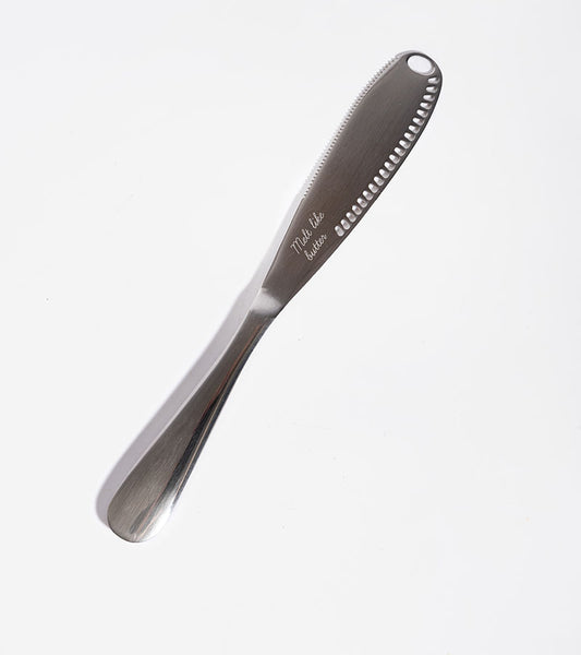 Couteau à beurre facile à tartiner  L'expressionist