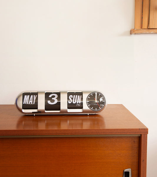 Horloge Murale Tube Flip - Karlsson