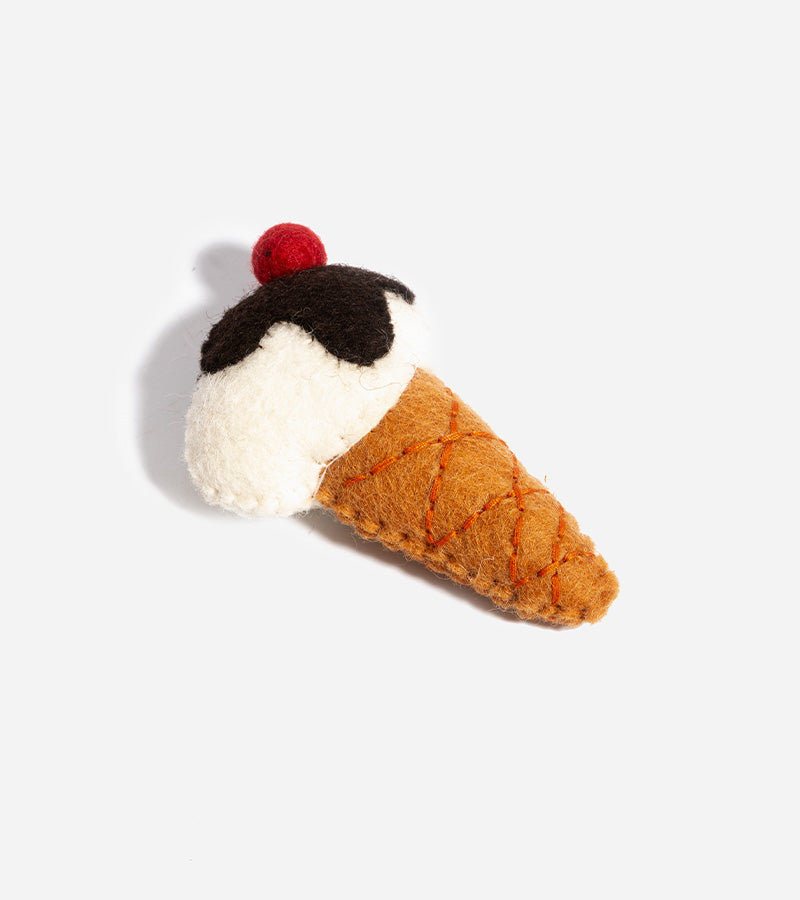 Jouet de glace en laine pour chats