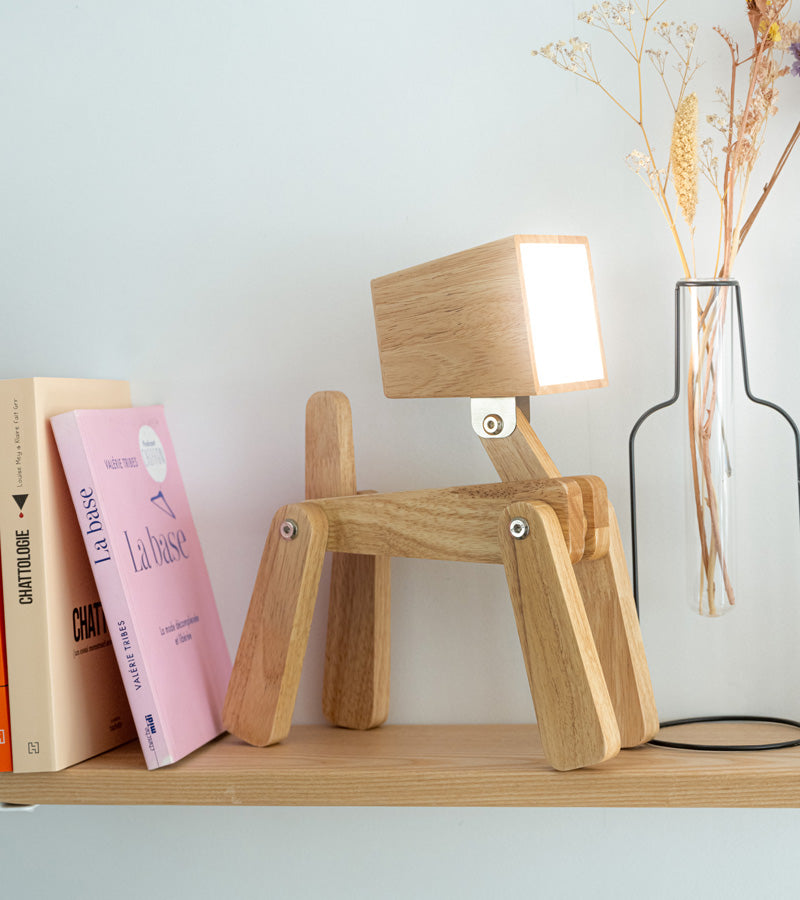 Lampe Design chien en bois – L'avant gardiste