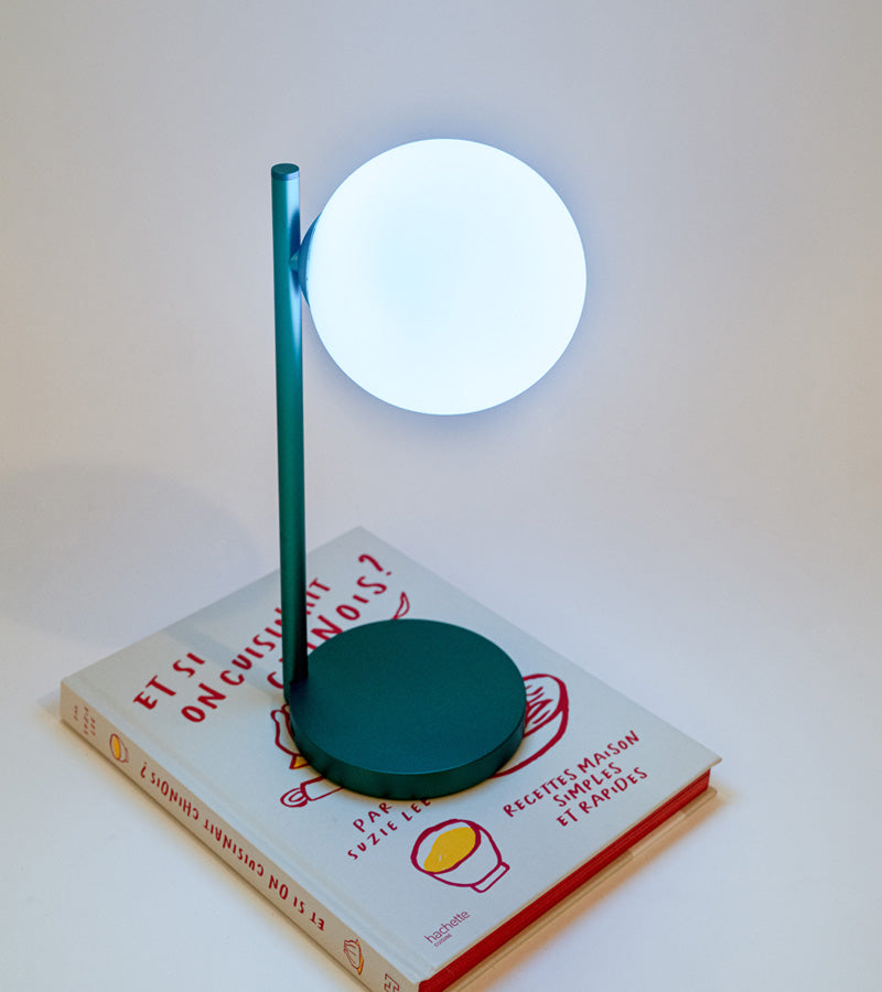 Lampe de bureau sans fil avec chargeur à induction - Lexon