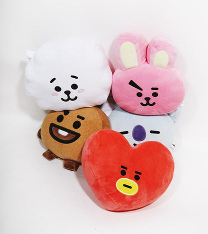 Les peluches-coussin BT21