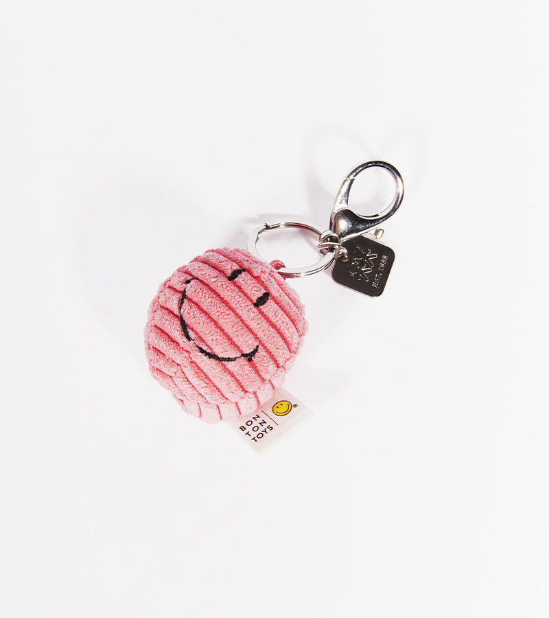 Personnage Mignon De Pomme De Terre Heureuse Sourire Et Saluer L Plat 61028075 Personnage Mignon De Pomme De Terre Heureuse Sourire Et Saluer L Plat 61028075