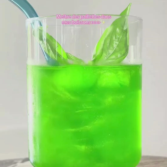 Bombes à paillettes arc-en-ciel pour cocktails