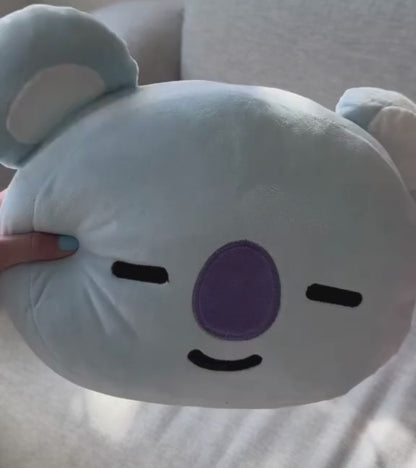 Les peluches-coussin BT21