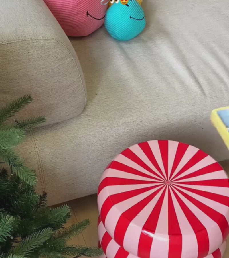 Repose-bijoux piscine