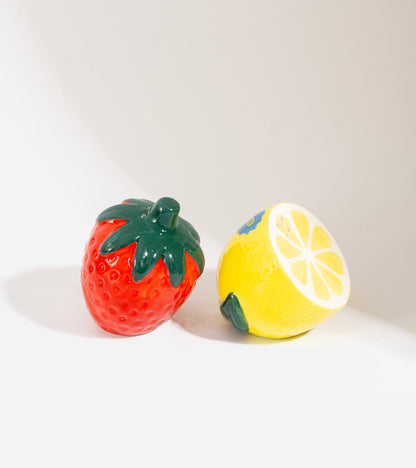 Salière et poivrière citron et fraise  DOIY