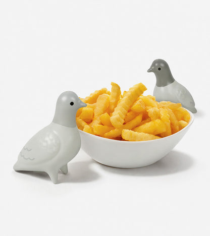 Salière et poivrière pigeons