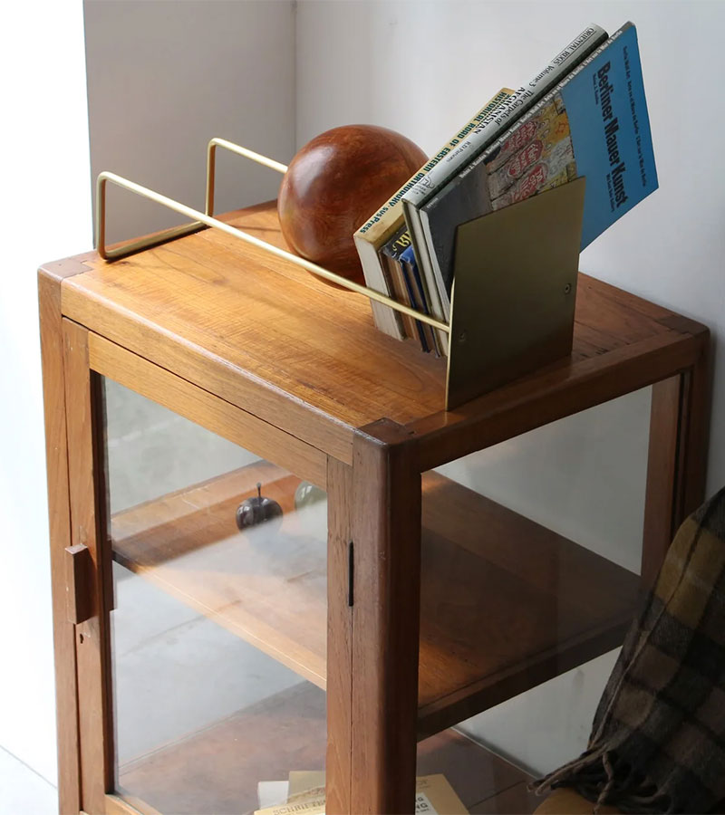 Serre-livre Slope - Detail