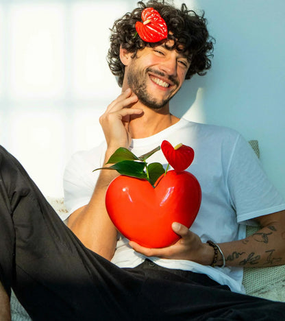 Vase coeur rouge en céramique  DOIY