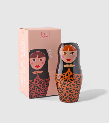 Vase poupée russe léopard
