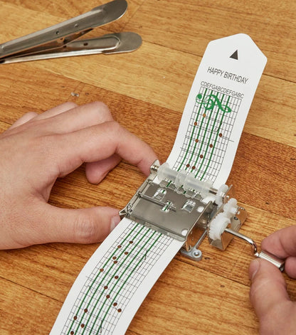 Boîte à Musique à Faire Soi-Même  Kikkerland