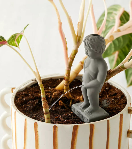 Statue d'arrosage - Pee My Plants